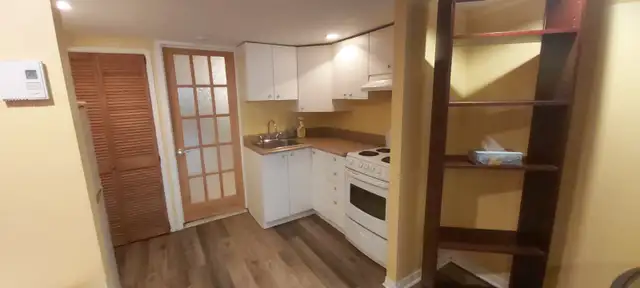 NDG- Studio 2 1/2 à louer, spacieux & lumineux, sous-sol triplex - Photo 3