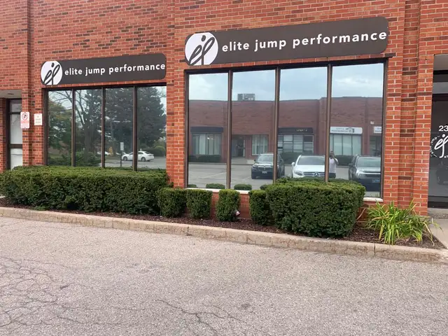 MIRROR REFLECTIVE WINDOW TINTING WE INSTALLED - Photo 6