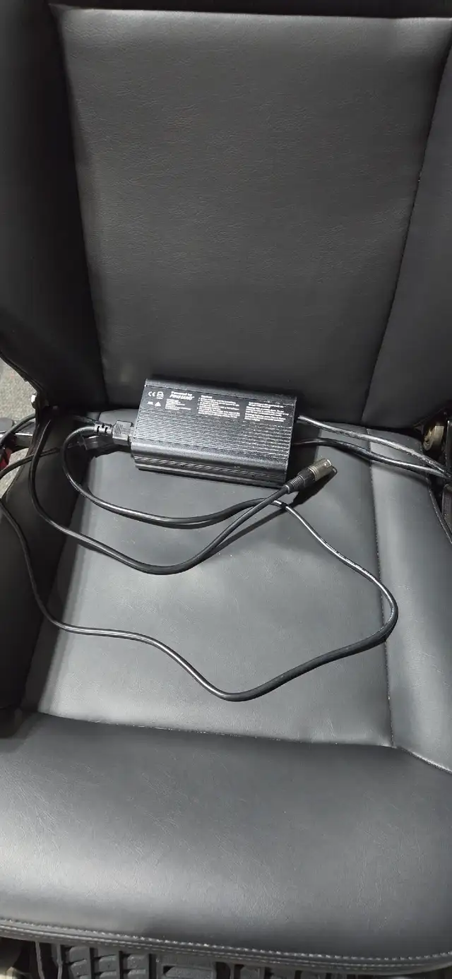 SHOPRIDER P424M MOBILITY CHAIR - Photo 8