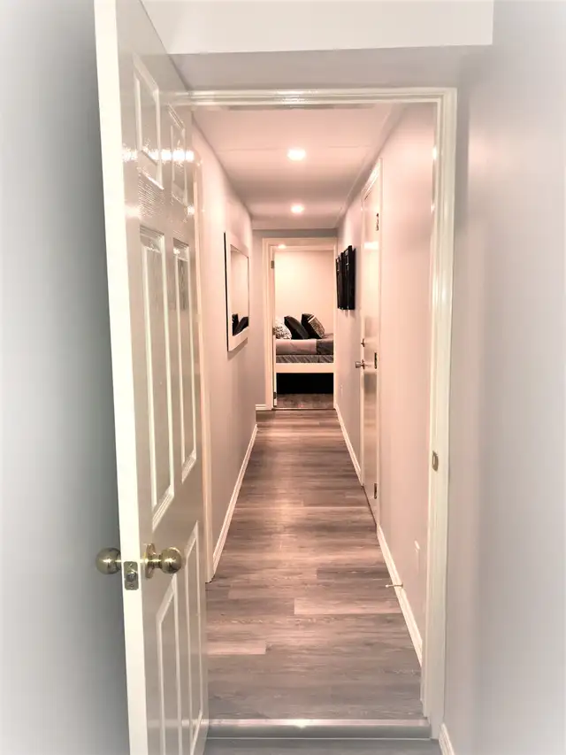 Room w/Pvt Bath apt Share w/1 other female 5min walk2 Carleton U - Photo 4