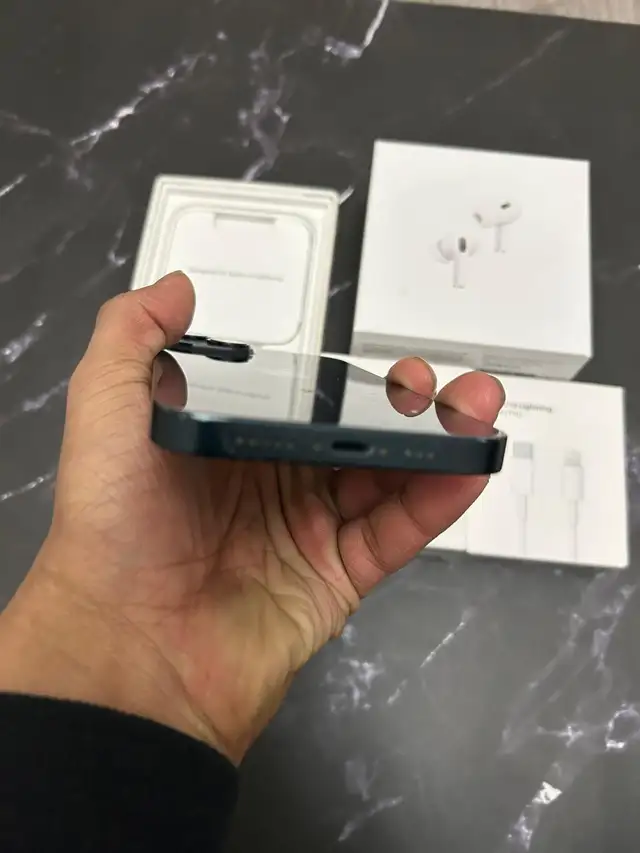 iPhone 14 128gb 79% battery Airpods/Adapter/Delivery - Photo 7