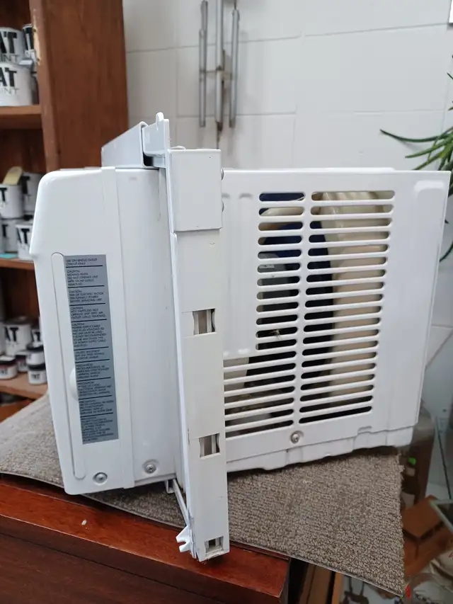 AC Unit - Photo 2