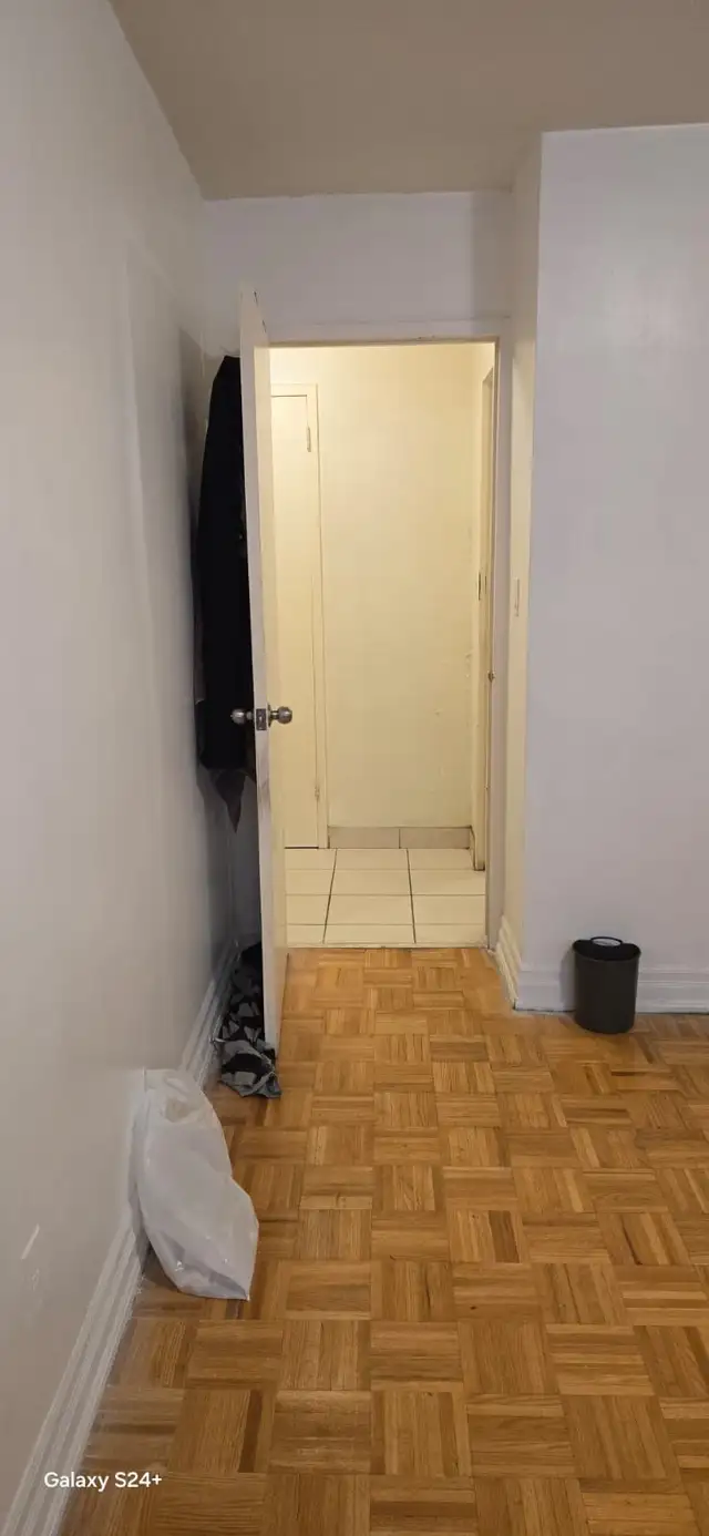 Room for rent - Photo 5