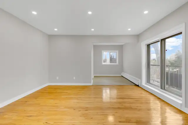 4 1/2 Laval (Chomedey)– Bord de l’eau & Rénové (40) - Photo 3