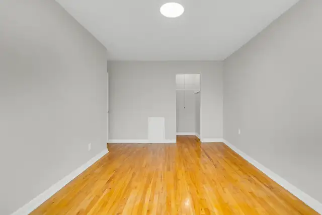 4 1/2 Laval (Chomedey)– Bord de l’eau & Rénové (40) - Photo 7