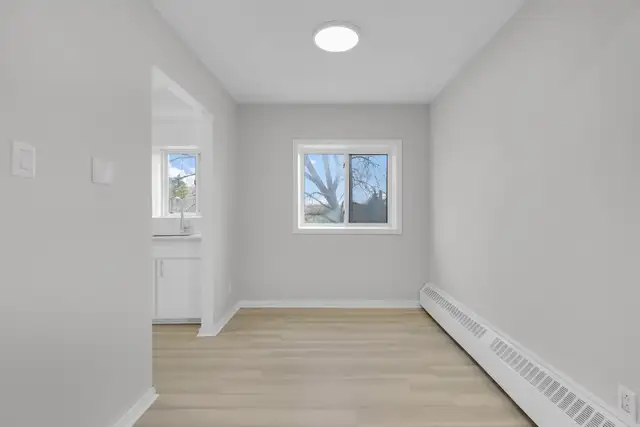 4 1/2 Laval (Chomedey)– Bord de l’eau & Rénové (40) - Photo 8