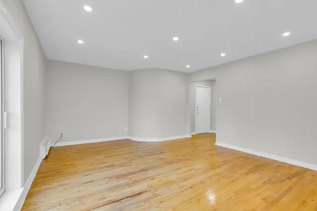 4 1/2 Laval (Chomedey)– Bord de l’eau & Rénové (40) - Photo 10
