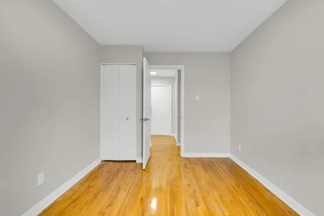 4 1/2 Laval (Chomedey)– Bord de l’eau & Rénové (40) - Photo 12