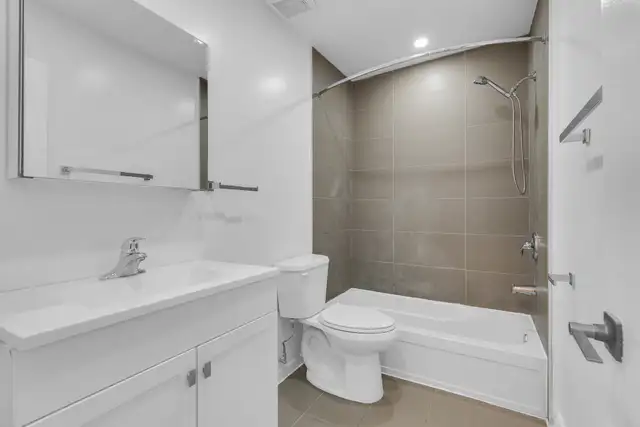 4 1/2 Laval (Chomedey)– Bord de l’eau & Rénové (40) - Photo 13