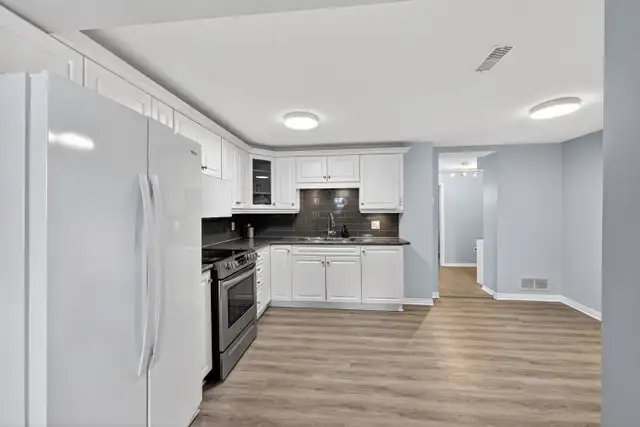 45 Assiniboine #1: 2 Bedroom (Nepean, Ottawa) - Photo 7