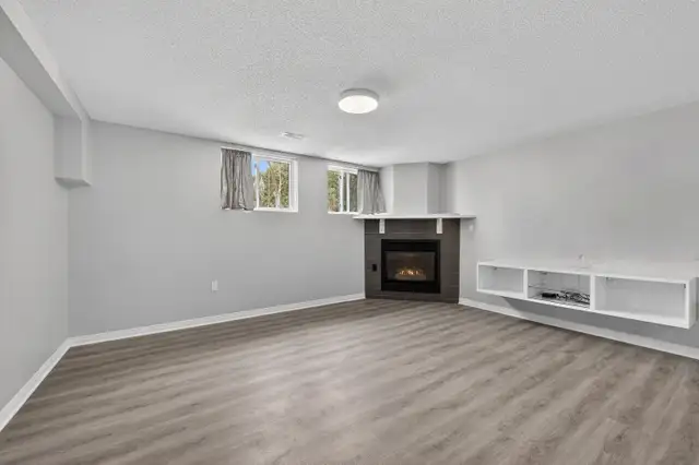 45 Assiniboine #1: 2 Bedroom (Nepean, Ottawa) - Photo 12