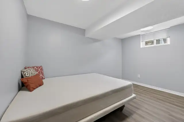 45 Assiniboine #1: 2 Bedroom (Nepean, Ottawa) - Photo 18