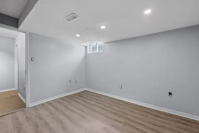 45 Assiniboine #1: 2 Bedroom (Nepean, Ottawa) - Photo 19