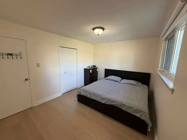 main floor for rent - Photo 7