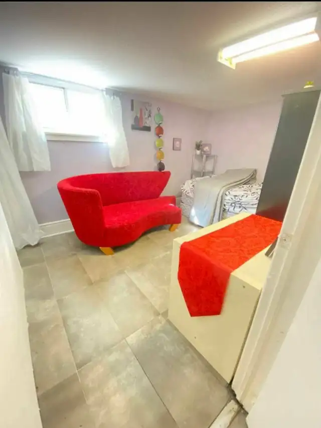large Private room for rent
