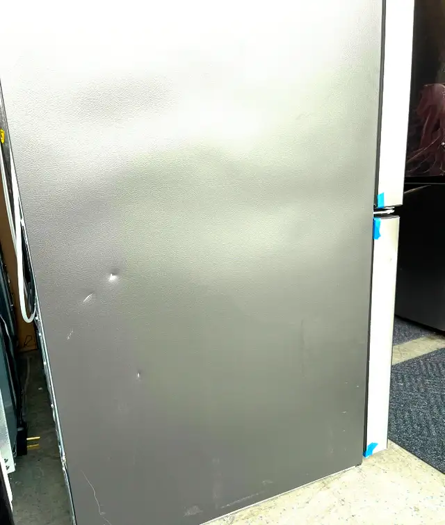 NEW 36" GE Fridge (Internal Ice & Water Dispenser) 27 Cu.Ft - Photo 9