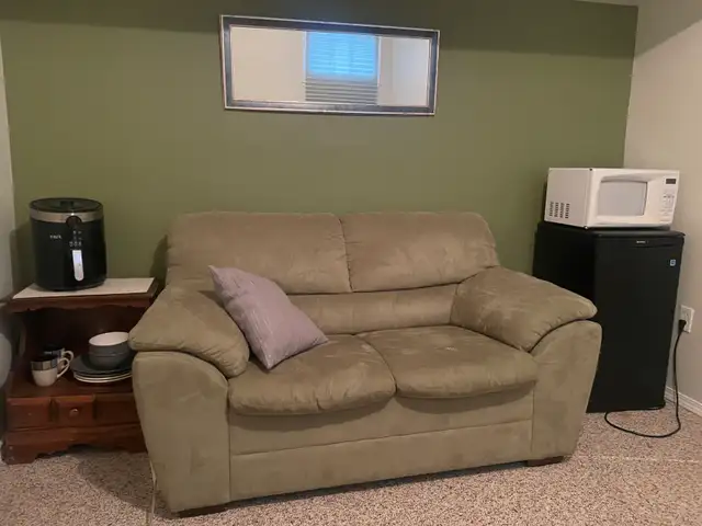 close to Upgrader  room for rent - Photo 3