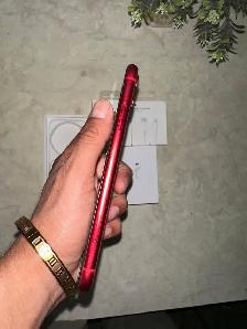 iPhone 11 64GB Red Airpods/Charger Set/Delivery - Photo 3
