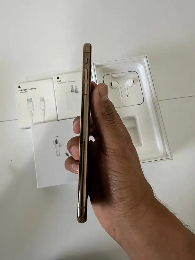 iPhone XS MAX 256GB Airpods/Charger Set/Delivery - Photo 4
