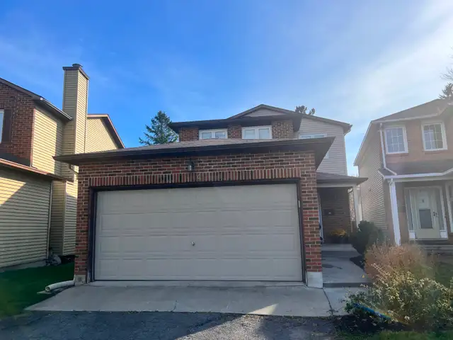 Beautiful Single Detached House for Rent, Bridlewood, Kanada