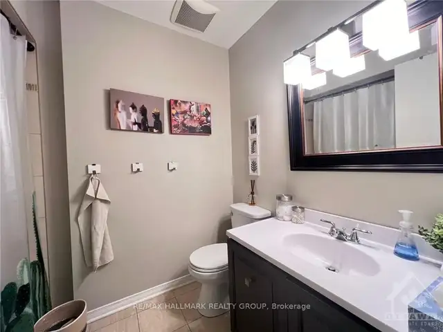 Beautiful Single Detached House for Rent, Bridlewood, Kanada - Photo 7