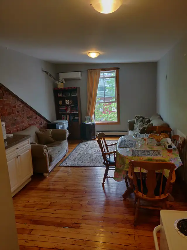 2 Bedroom Apartment For Rent ALL INCL, Downtown, KGH, Queen's - Photo 2