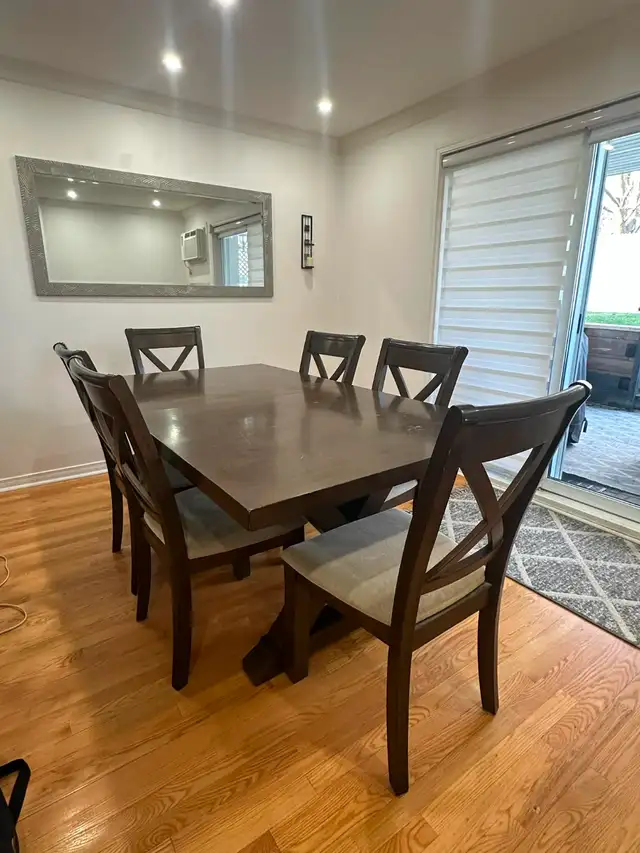 TABLE DE CUISINE EN BOIS AVEC 6 CHAISES ET EXTENSION - Photo 3