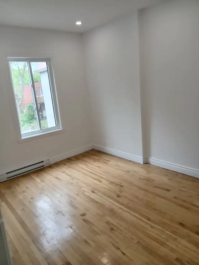 LOCATION – Beau 4 1/2 RÉNOVÉ | 2e étage d'un duplex | CDN NDG - Photo 2
