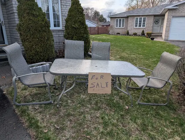 GARAGE SALE 30 PINEGROVE BELLEVILLE ONTARIO SAT MAY 2 8:30AM - Photo 4