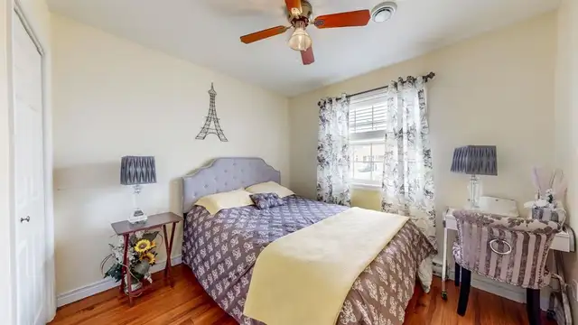 Great Home-Great Garage-Great Yard-Great Location! - Photo 5