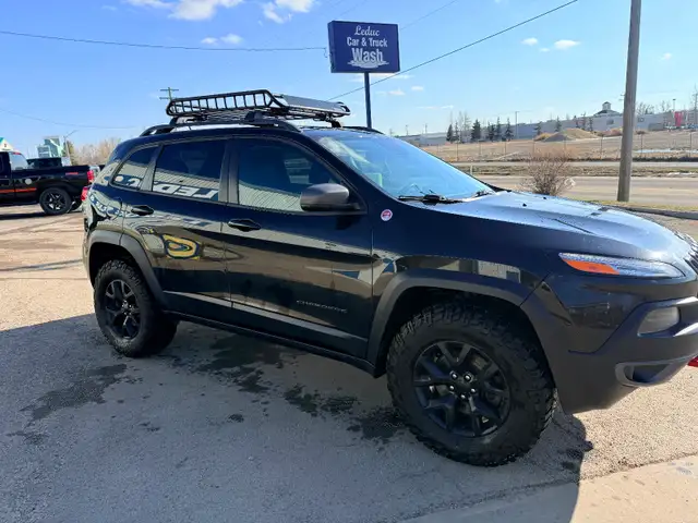 2015 Jeep Cherokee Trailhawk - Photo 5