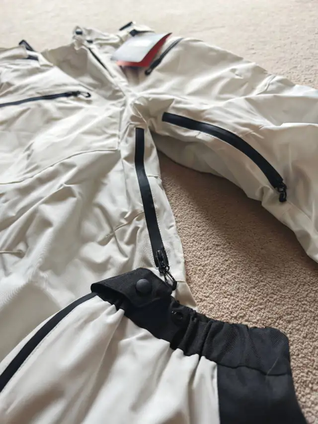 Brand new snow pants - Size XS - Photo 2