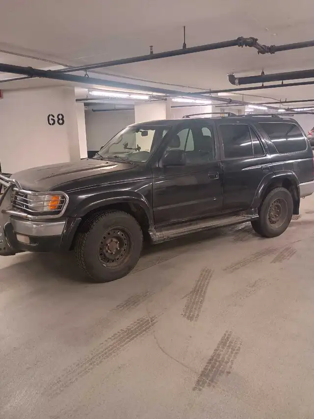 2001 Toyota 4runner 354000km solid frame mechanic maintained - Photo 2