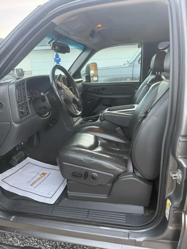 2006 GMC 3500 SLT Duramax - Photo 5