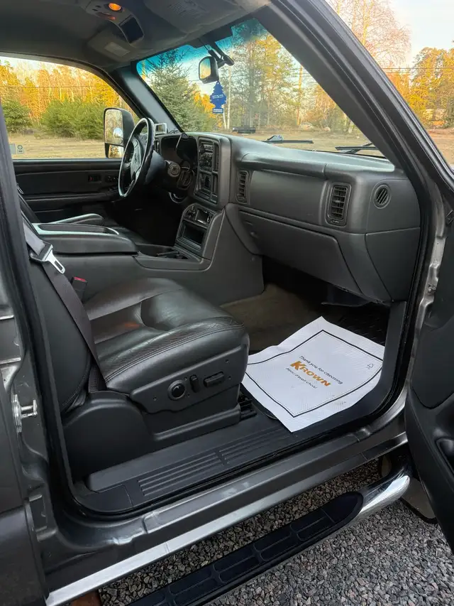 2006 GMC 3500 SLT Duramax - Photo 8