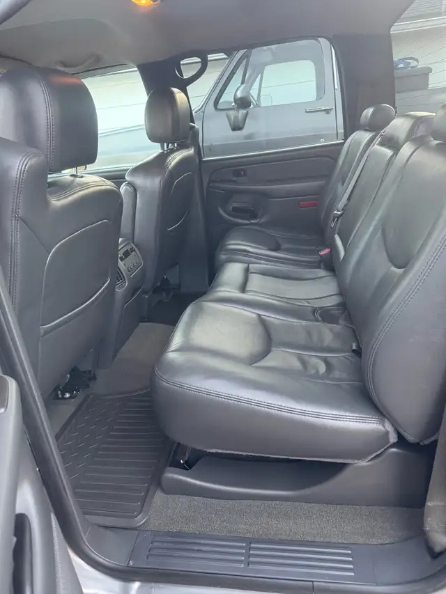 2006 GMC 3500 SLT Duramax - Photo 10