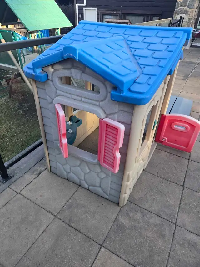 outdoor play house - Photo 2