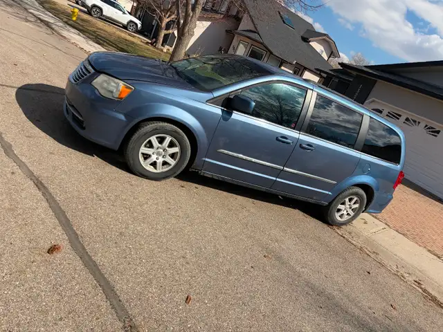 2012 Chrysler Town & Country