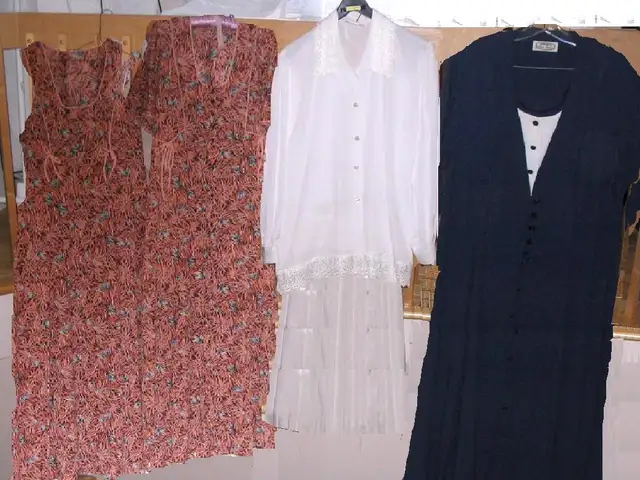 ROBE DE MARQUECHEMISIERROBE DE CHAMBRECHANDAILS - Photo 2