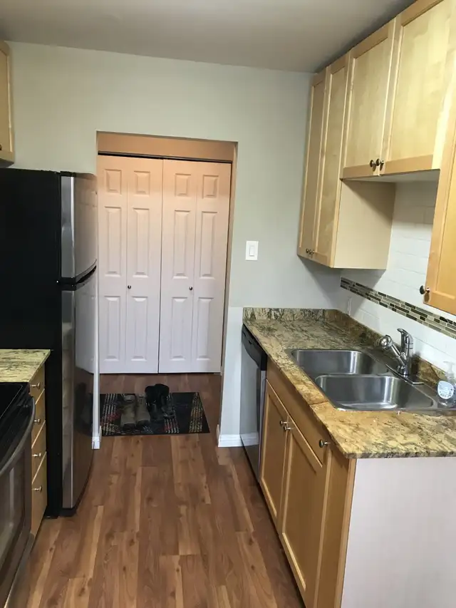 1 BR apartment available for rent on 499 Corydon . - Photo 6