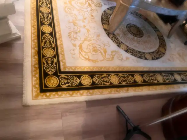 Versace Rug designer Persian comes from Turkey
