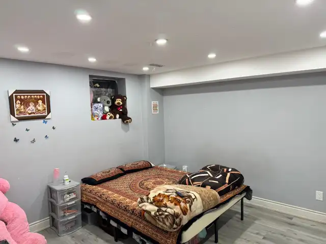 one bedroom basement - Photo 9