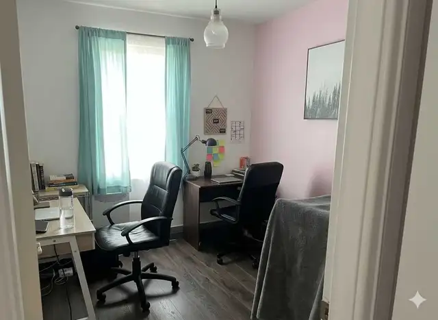 4 ½. 2 chambres/rooms. Métro Jolicoeur. 1400 $. 1 juillet/July - Photo 5