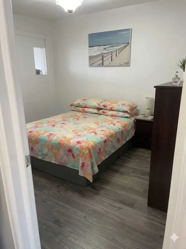 4 ½. 2 chambres/rooms. Métro Jolicoeur. 1400 $. 1 juillet/July - Photo 7