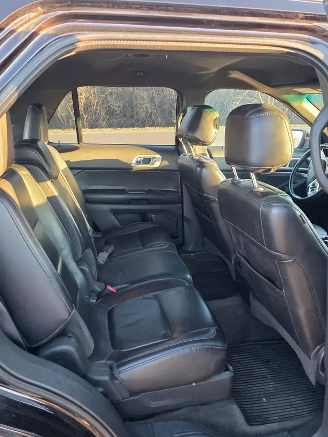 2013 ford explorer xlt fully loaded - Photo 4