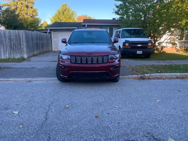 2018 grand Cherokee altitude - Photo 3