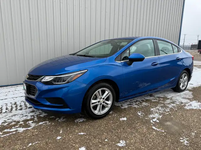 2017 Chevrolet Cruze LT Turbo - Photo 9