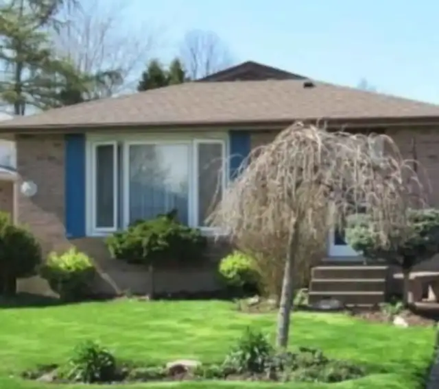 – Near Toronto FIFA ActionFIFA Stay Furnished Room Niagara Fall