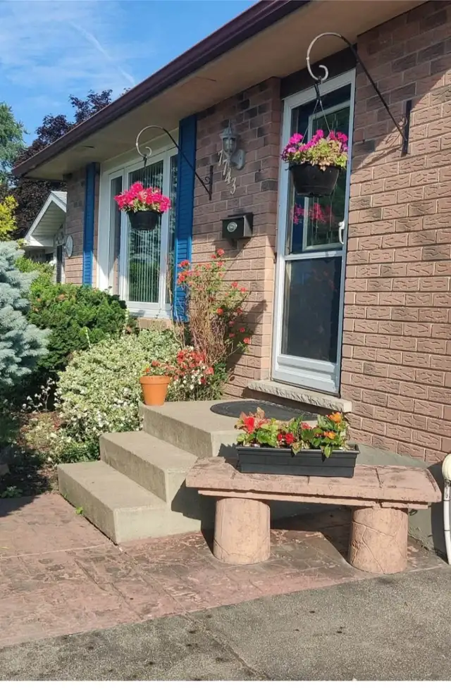 – Near Toronto FIFA ActionFIFA Stay Furnished Room Niagara Fall - Photo 9