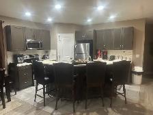 Fully Furnished 2bed2bath Legal Walkout Suite in Eagle Ridge